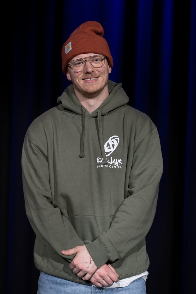 Paul, Lehrer für Breakdance-Klassen ab 12 Jahren im Tanzstudio in München.